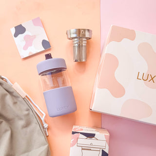 TEA LOVER - Cup & Tea Strainer Gift Set