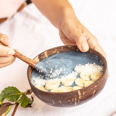 LUXEY RECIPES | Banana and Coconut Smoothie Bowl