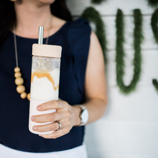 LUXEY RECIPES I Healthy Caramel Milkshake