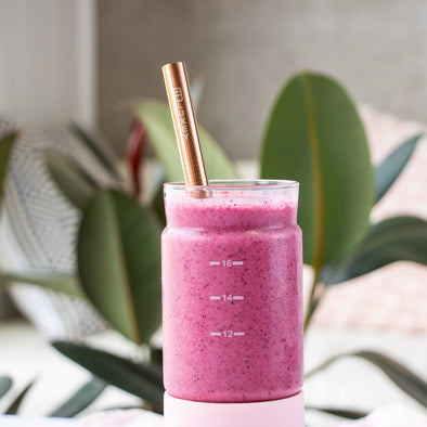 LUXEY RECIPES | Berries and Yogurt Smoothie